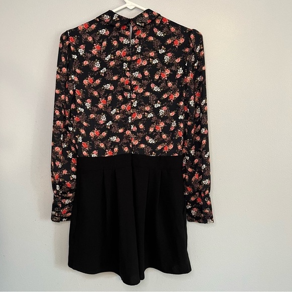 GUESS Women's Scarlett Ditsy Floral Print Bowtie Romper Jumpsuit Sz 4 Y2K - Picture 13 of 16